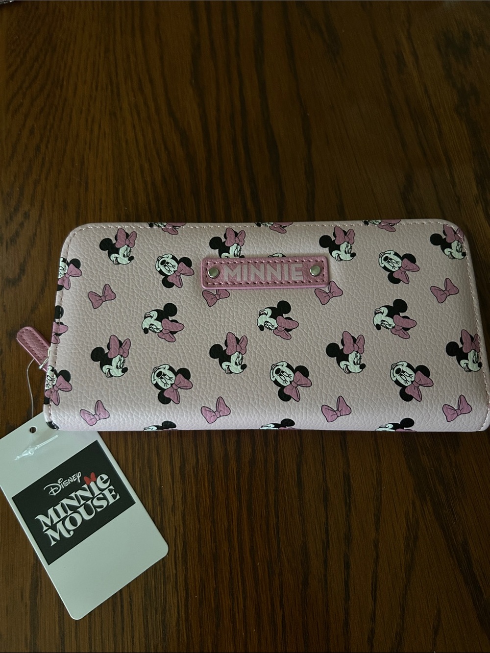 Brand New Disney Minnie Mouse Wallet/Wristlet.